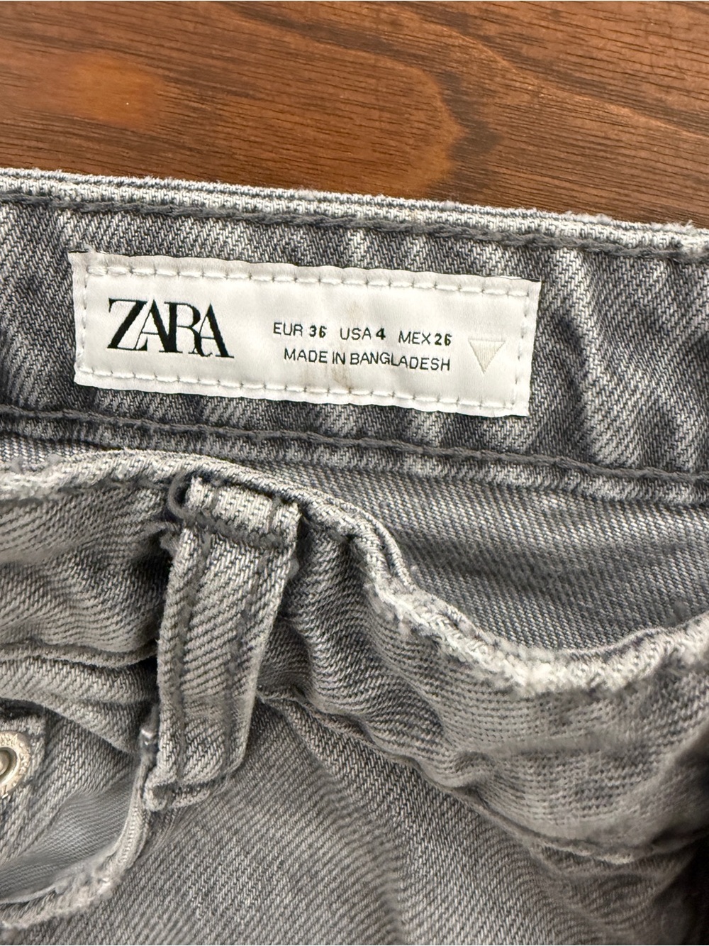 Zara Grey TRF Low Rise Wide Leg Elephant Jeans Acid Wash Full Length Sz 4/26 - Picture 13 of 16